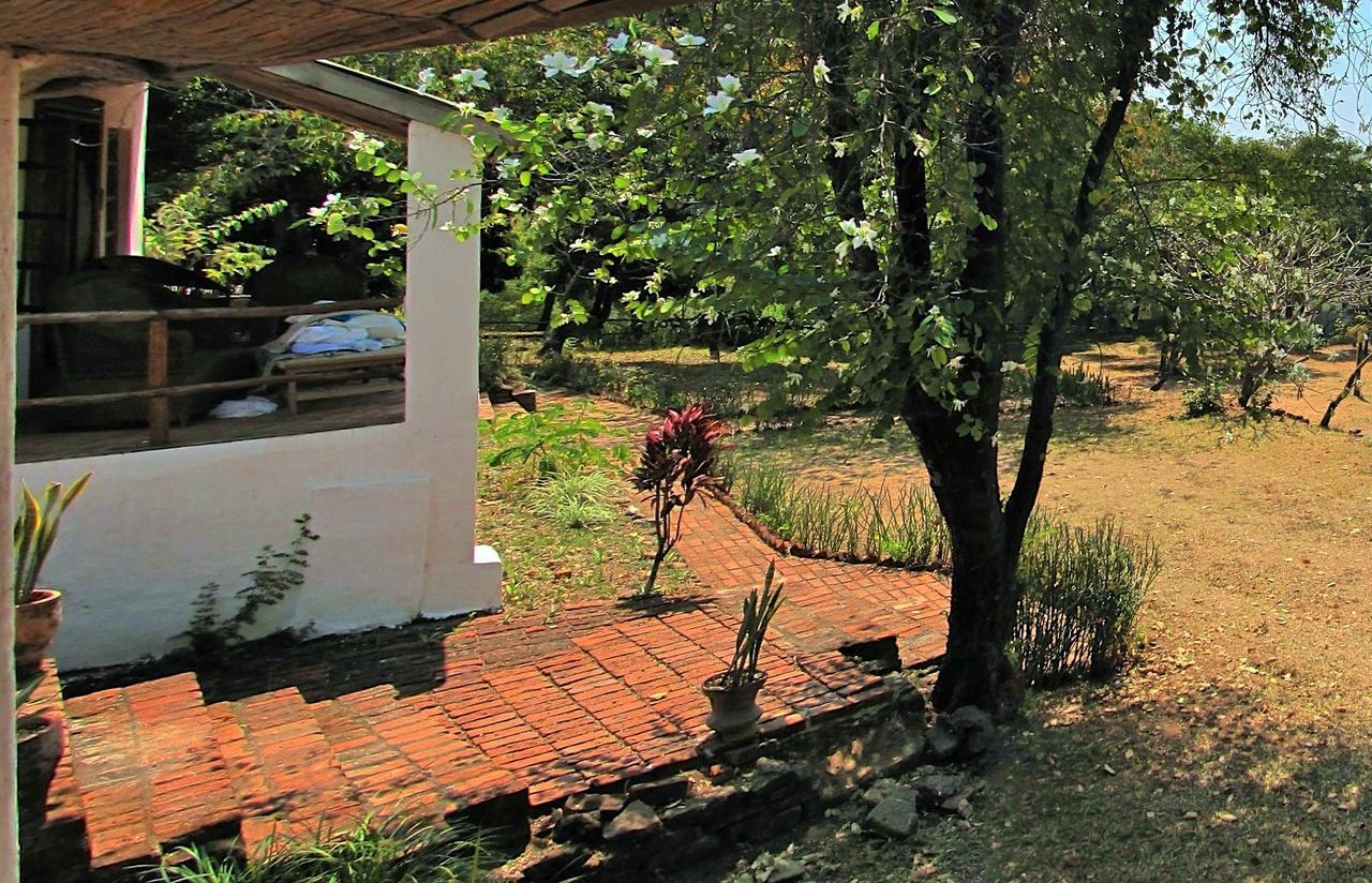 Njaya Lodge Nkhata Bay Zewnętrze zdjęcie